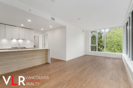 Condo in Coquitlam, BC - Photo 2