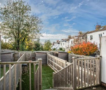 4 bedroom terraced house to rent - Photo 1