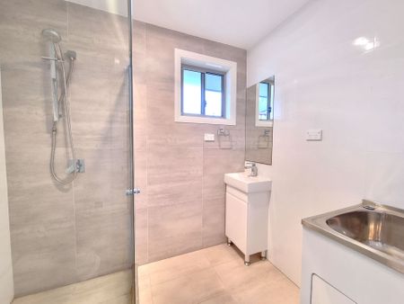 Charming, Comfortable and Convenient - Photo 3