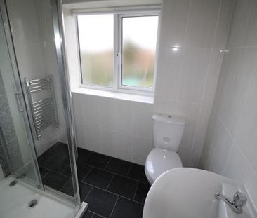 3 bedroom detached house to rent - Photo 3