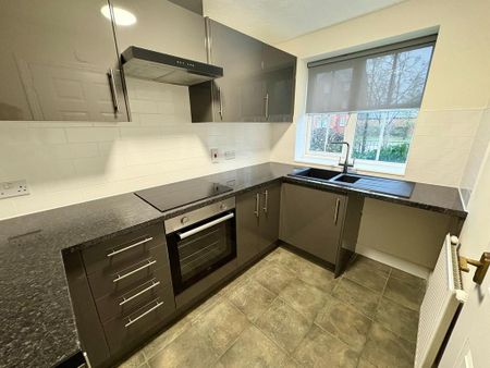 3 bedroom terraced house to rent - Photo 4