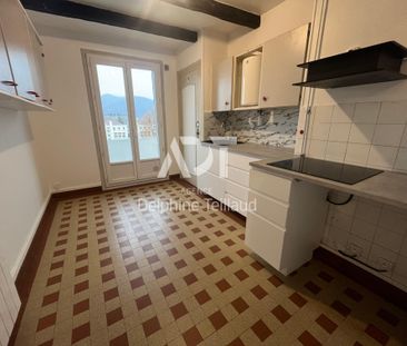 Location Appartement 3 pièces 70m² GRENOBLE 38100 - Photo 3