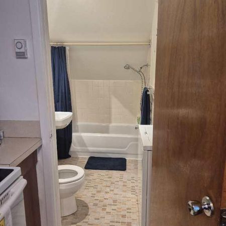 Logement paisible à louer 3 ½ à 1 150$ disponible 01 octobre 2026 - Photo 4