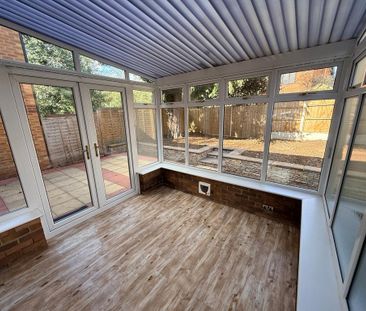 2 bedroom terraced house to rent - Photo 4