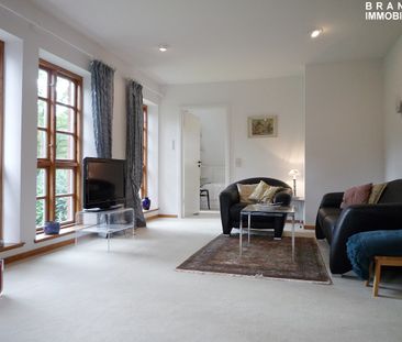 Charmante 2 1/2-Zimmer-Einliegerwohnung mit 70m² in Blankenese... - Photo 1