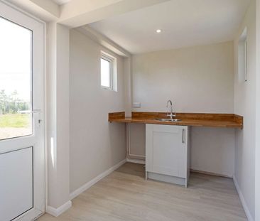 A beautifully refurbished cottage with far reaching views of the Ha... - Photo 3