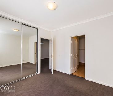 18/611 Murray Street, West Perth WA 6005 - Photo 3