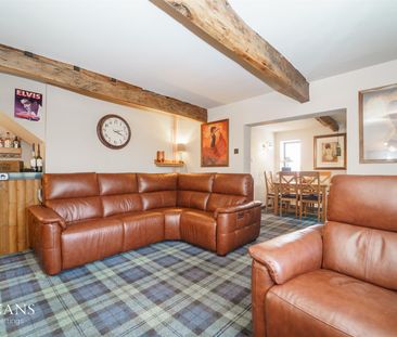 Oulder Hill, Rochdale - Photo 1