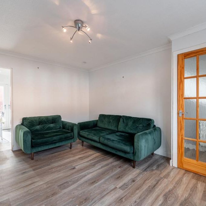 2 bedroom terraced house to rent - Photo 1