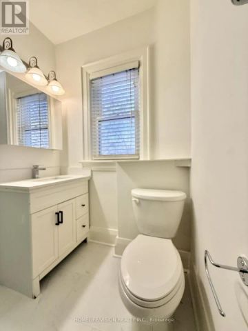 49 RAWLINSON AVENUE - Photo 2