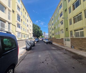 Alquiler de Piso Recién Reformado en Santa Cruz – A Estrenar – 0067... - Foto 5