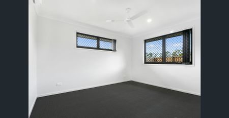 Immaculate Bayside Living – Modern Home in Prime Location - Photo 5