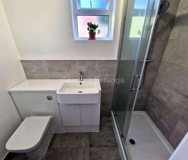 Amherst Road, Reading, RG6 - Photo 1