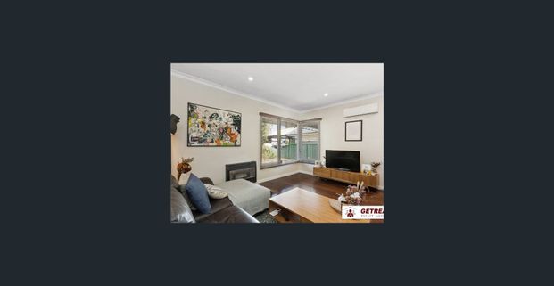 RENOVATED COTTAGE ON BIG BLOCK IN CUL DE SAC LOCATION!! - Photo 1