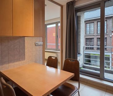 Ruim appartement MET GARAGE en groot terras - Photo 4