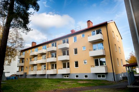 Köpmangatan, Kumla - Photo 2