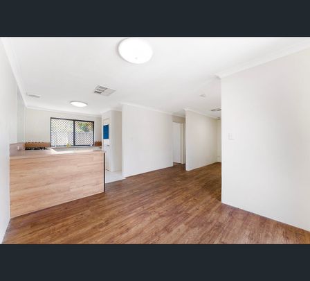 10 Fitzsimmonds Place, Leda, WA 6170 - Photo 1