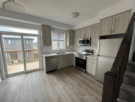 461 Blackburn Drive #72 - Photo 4