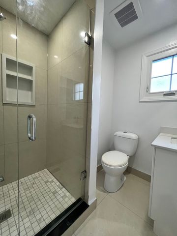 For Lease - 87 Dunmail Drive Unit# BACK, Toronto, Ontario - Photo 2