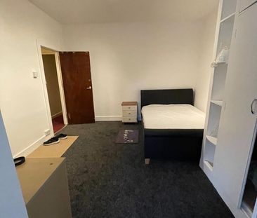 Studio Flat, Camberwell New Road, SE5 - Photo 2