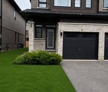 For Lease - 32 June Callwood (Main & 2nd Floor) Way, Brantford, Ont... - Photo 3