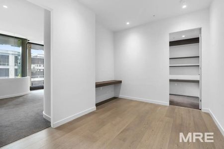 302/370 Queen Street, Melbourne - Photo 5