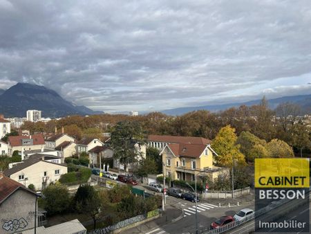 Location appartement Grenoble 38000 1 pièce 29.79 m² - Photo 2