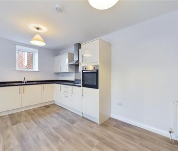 2 bedroom apartment to rent - Photo 3