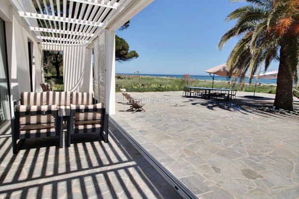 Villa à louer en Corse, pieds dans l'eau - Photo 1