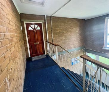 Sutton Court, Wolverhampton, West Midlands, WV4 - Photo 5