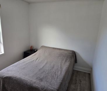 For Lease - 731 Knox Avenue, Hamilton, Ontario - Photo 6