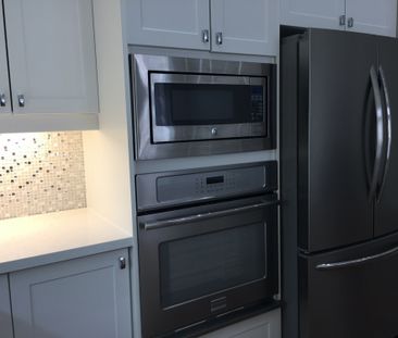 Toronto Furnished House Rental in East York - 4 Bed, 2.5 Bath with ... - Photo 3