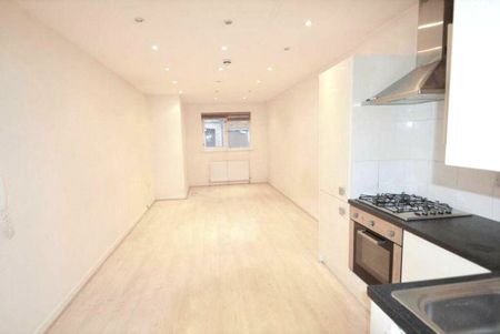 Finchley Road Temple Fortune NW11 - Photo 3