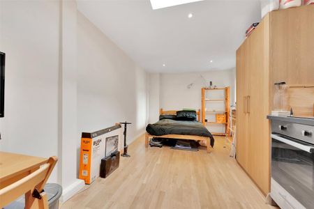 Studio to rent - Photo 2