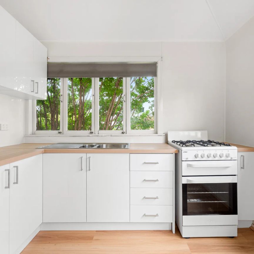 2 Bedroom Unit in Wooloowin - Photo 1