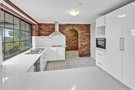7 Elwyn Court QLD 4127, Springwood - Photo 5