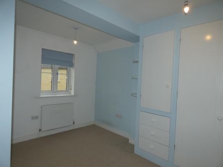 3 bedroom terraced house to rent - Photo 5