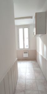 Appartement 1 pièces 27m2 MARSEILLE 15EME 395 euros - Photo 3