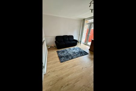 Room in a Shared Flat, Plough Way, SE16 - Photo 3