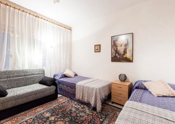 Fantastic 3 bedroom apartment, right next to the Ciutadella Park