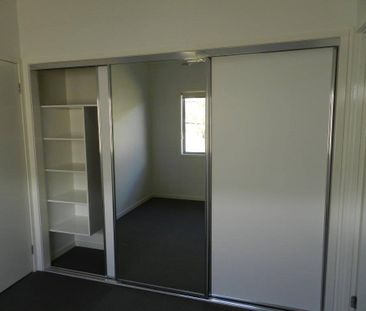 Beautiful Spacious and Well presented - Photo 5