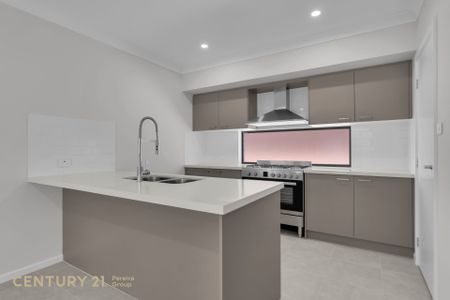 Brand New Double Storey Family Home - Photo 5