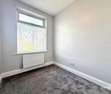 3 bedroom house - Photo 2
