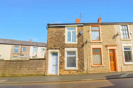 2 bedroom House To Let - Photo 4