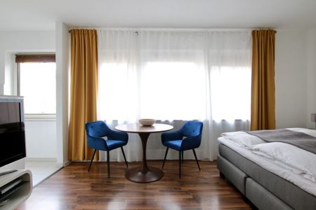 Gemütlich möbliertes Apartment direkt am Barbarossaplatz - Photo 4