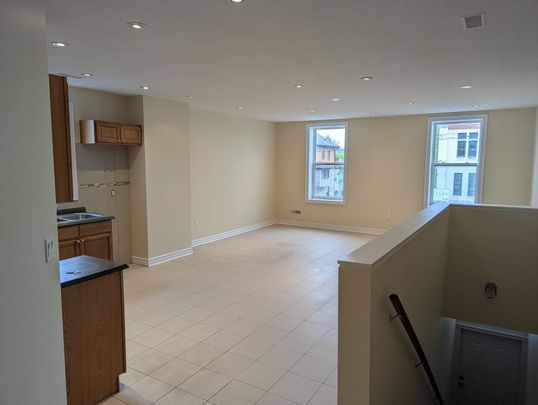 For Lease - 5052 Victoria Avenue Unit# 2, Niagara Falls, Ontario - Photo 1