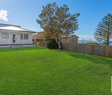 Luxury Coastal Living In Coledale - Photo 2
