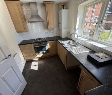 2 bedroom flat to rent - Photo 3