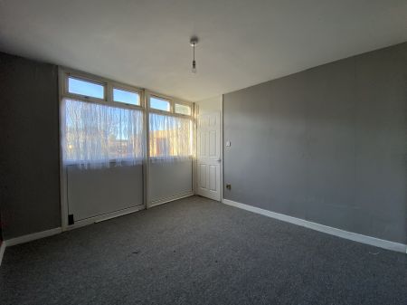 Ashworthy Close, HuLL - Photo 5