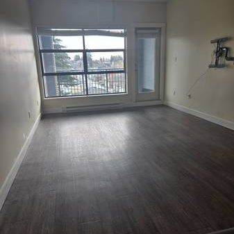 Pet Friendly Unfurnished Studio with Balcony (6638 Main Street) - Photo 1